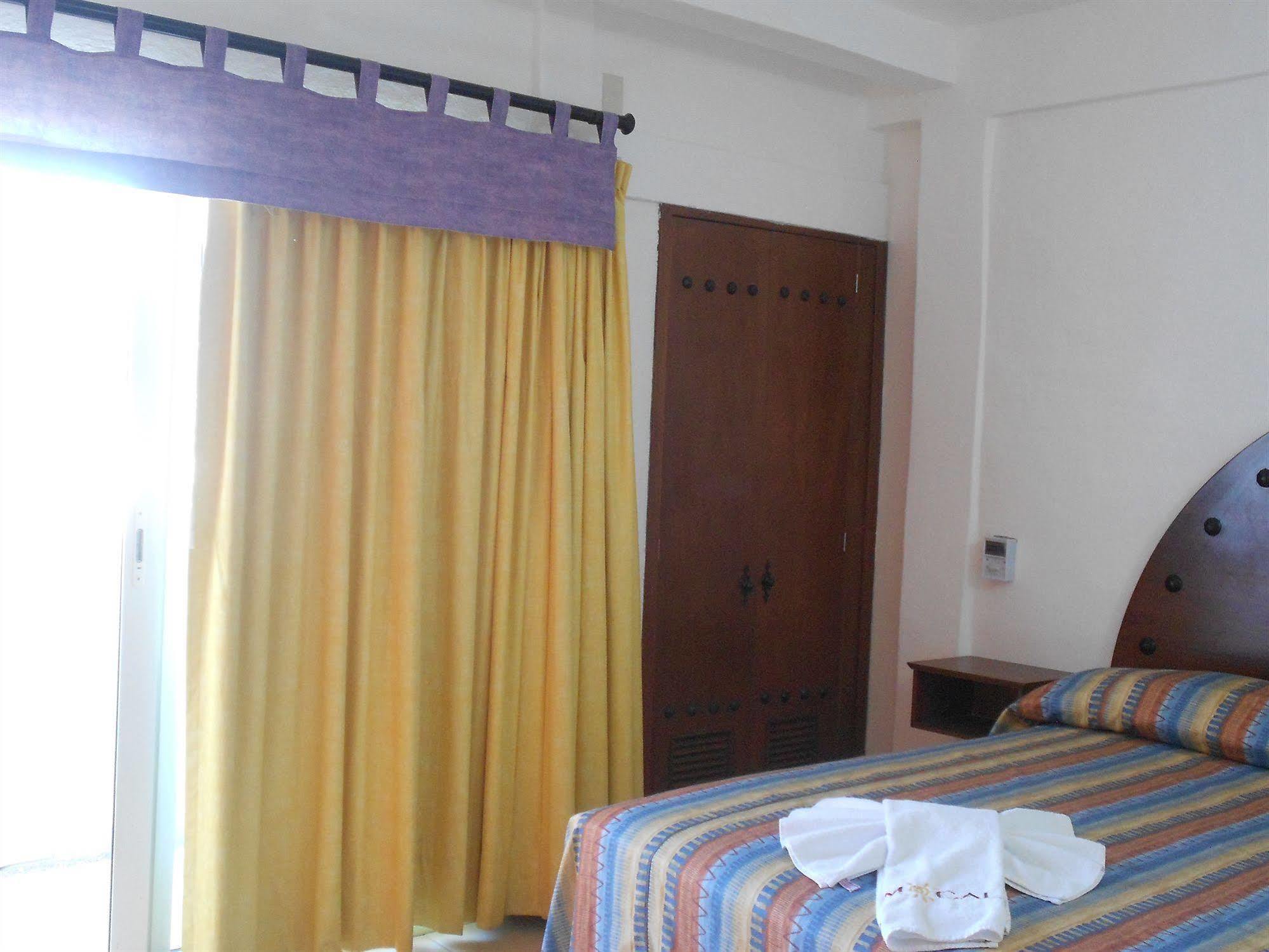 Mocali Hotel ปูแอร์โตบาญาร์ตา ภายนอก รูปภาพ
